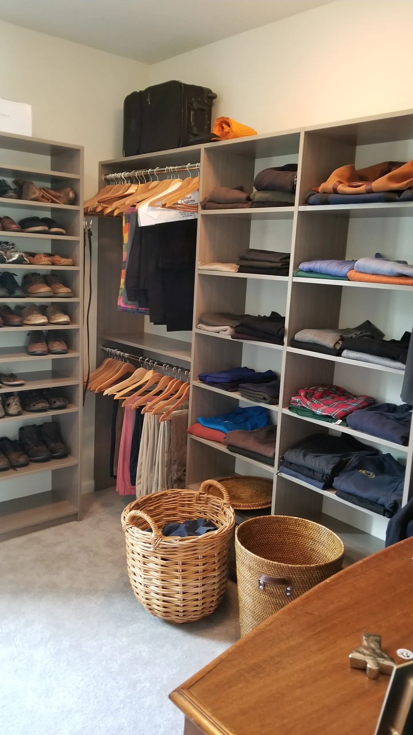 Custom closet design example