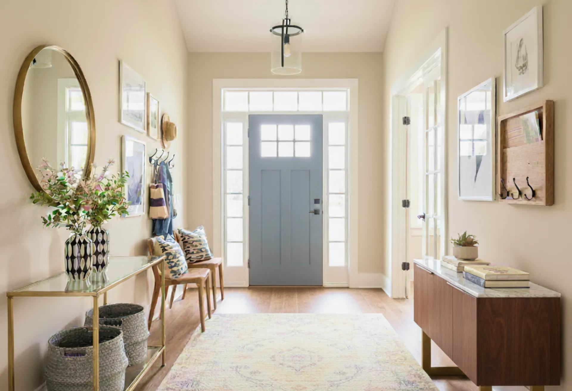 Entryway organized